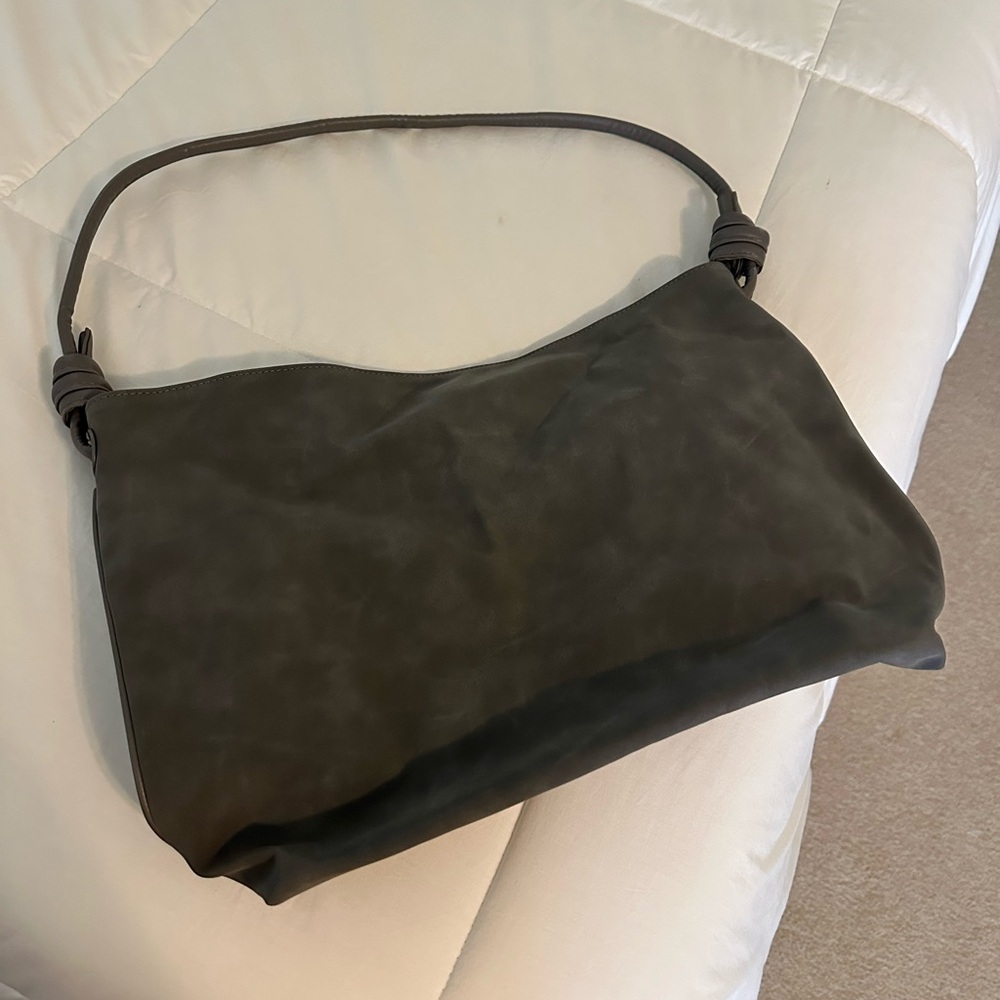 8 Other Reasons Cold Shoulder Bag Betsy Suedette Slouch Tote Gray NWOT